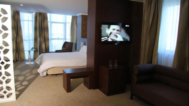Hotel Beni Hamad Bordj Bou Arreridj Esterno foto